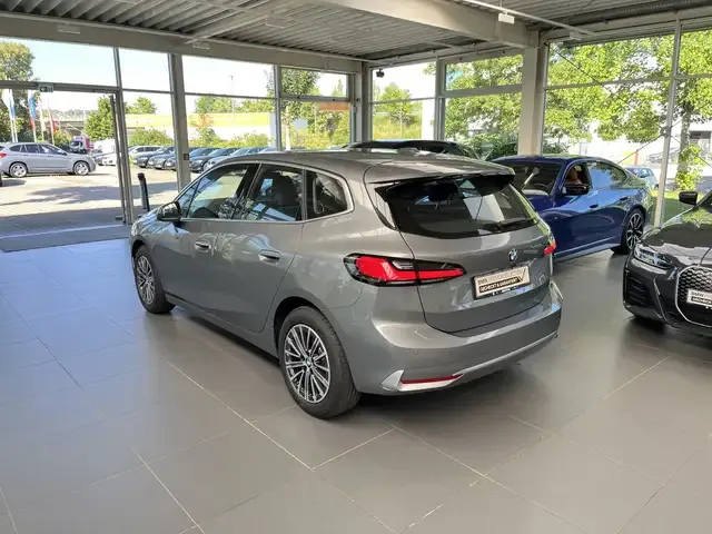 BMW 223