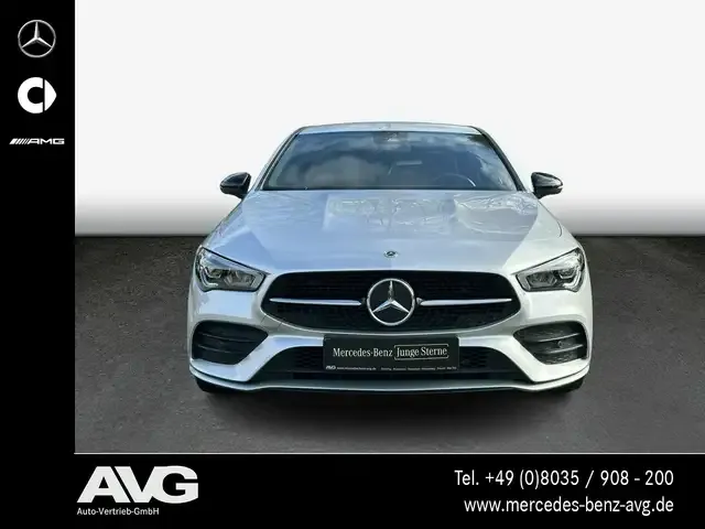 Mercedes-Benz CLA 200