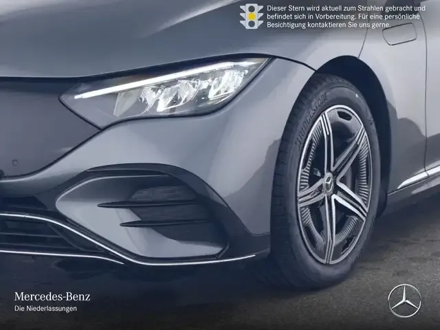Mercedes-Benz EQE 300
