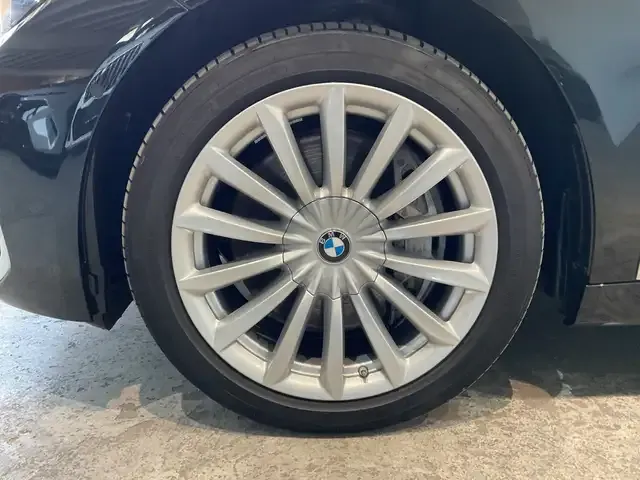 BMW 740