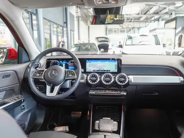 Mercedes-Benz EQB 250