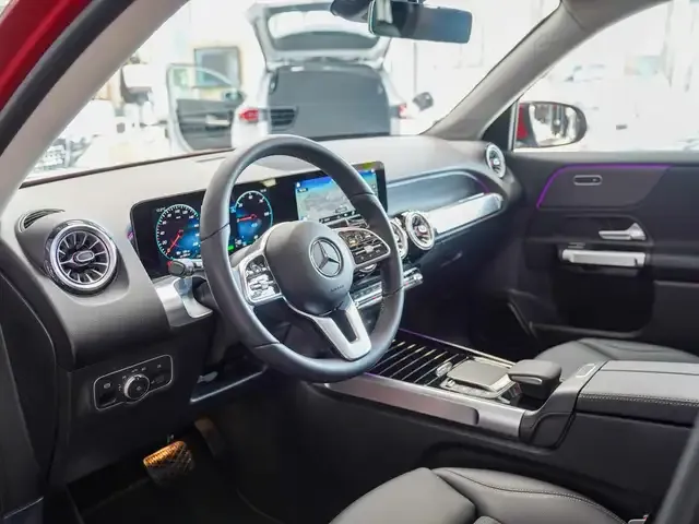 Mercedes-Benz EQB 250