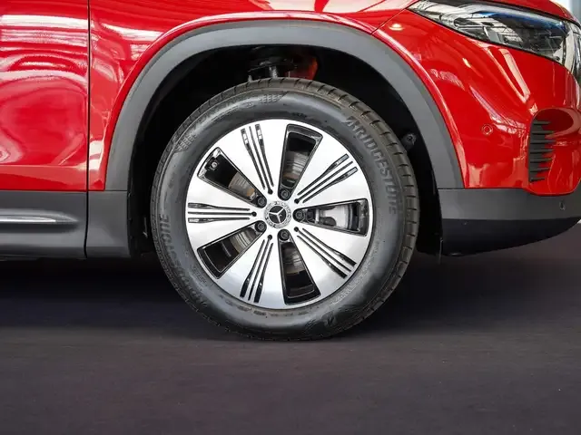 Mercedes-Benz EQB 250