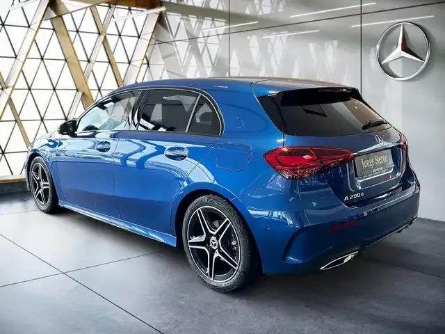 Mercedes-Benz A 200
