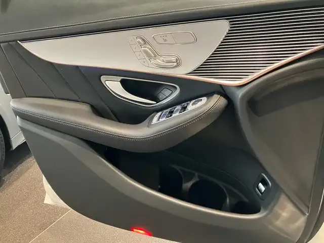 Mercedes-Benz EQC 400