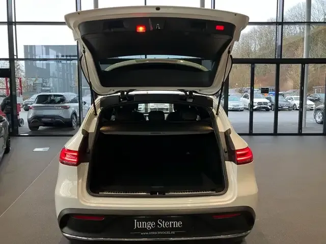 Mercedes-Benz EQC 400