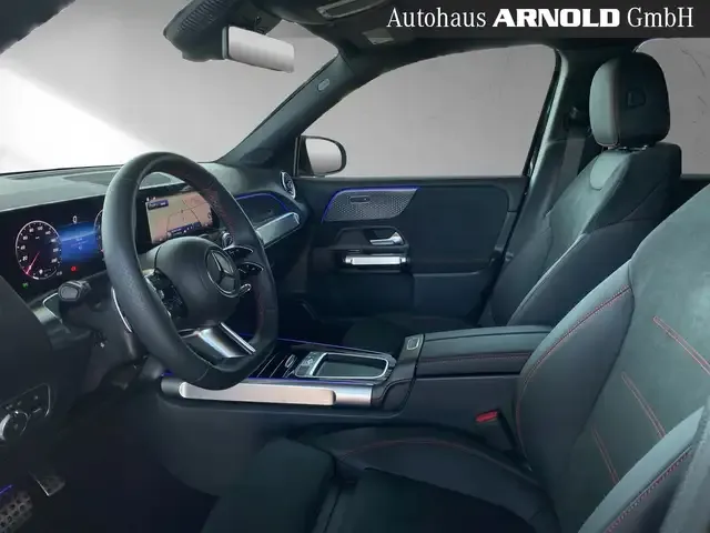 Mercedes-Benz GLB 200