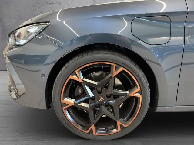 CUPRA Leon