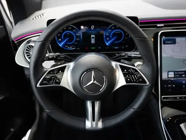 Mercedes-Benz EQE SUV