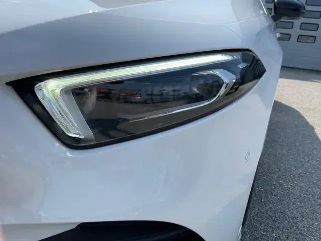 Mercedes-Benz A 220