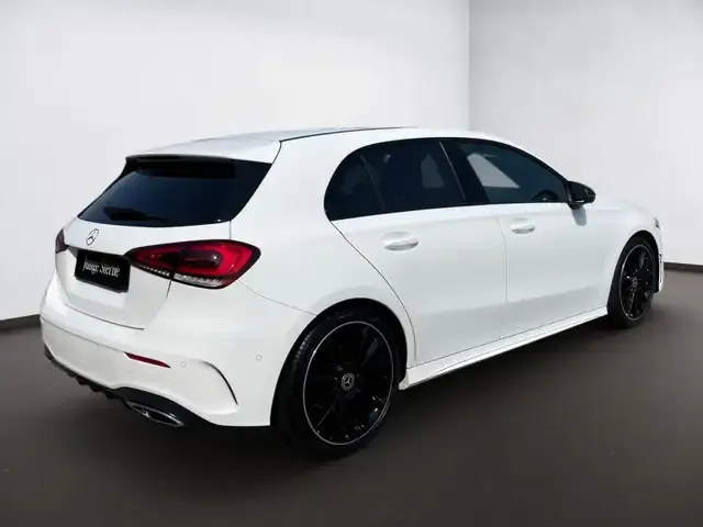 Mercedes-Benz A 220
