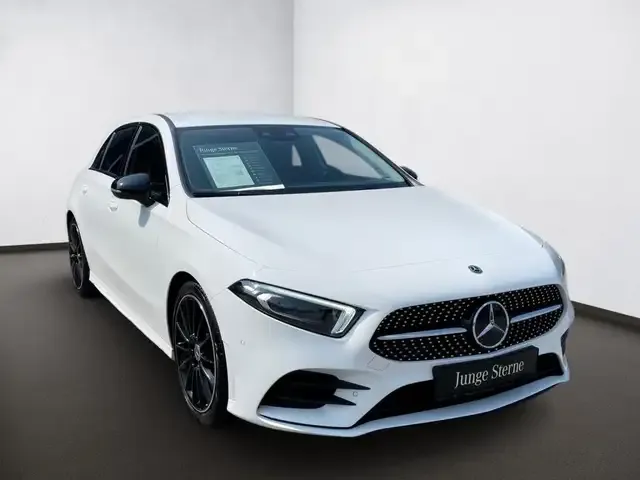 Mercedes-Benz A 220