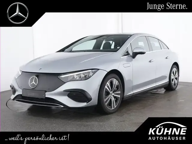 Mercedes-Benz EQE 300