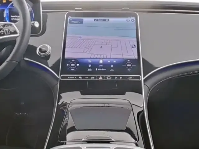 Mercedes-Benz EQE 300