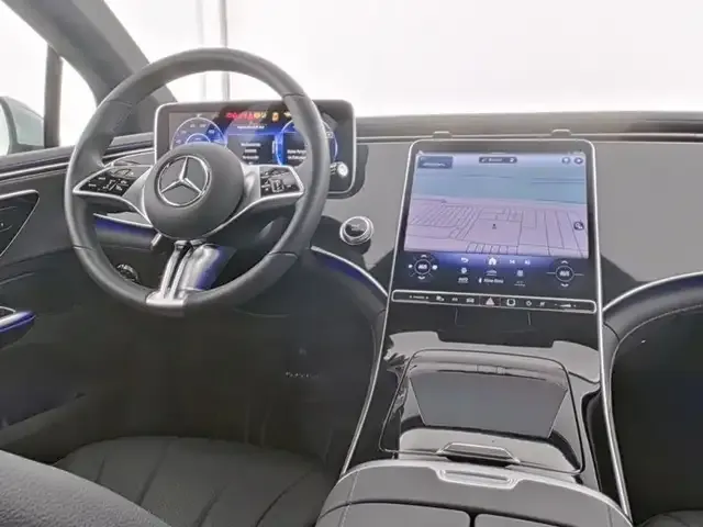 Mercedes-Benz EQE 300