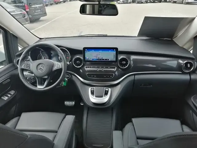 Mercedes-Benz V 300