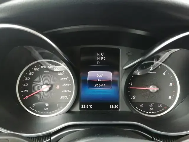 Mercedes-Benz V 300