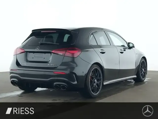 Mercedes-Benz A 45 AMG