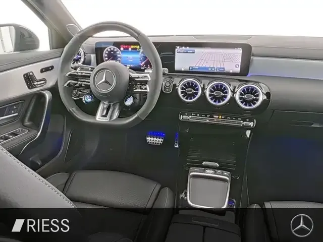 Mercedes-Benz A 45 AMG