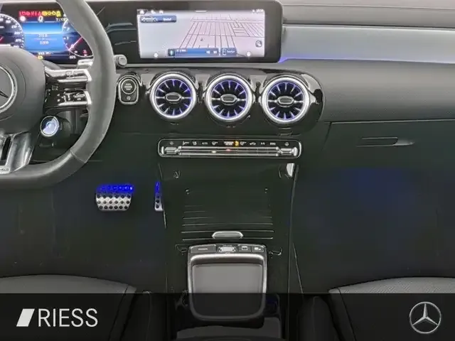 Mercedes-Benz A 45 AMG