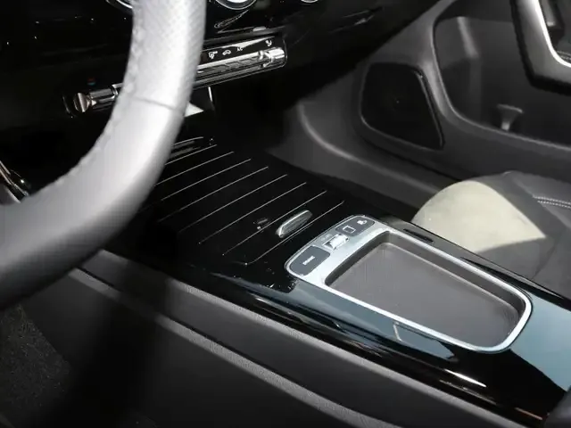 Mercedes-Benz CLA 220