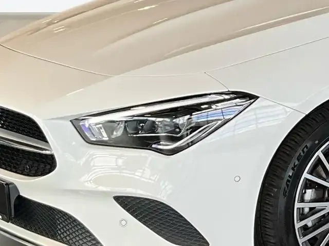 Mercedes-Benz CLA 220