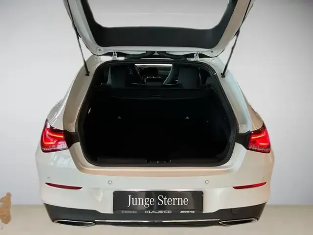 Mercedes-Benz CLA 220