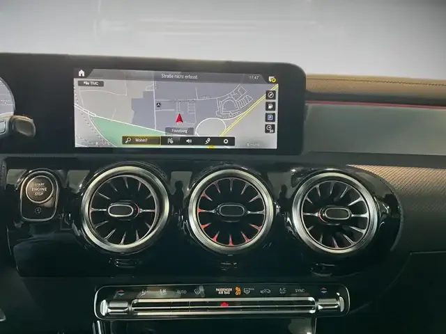 Mercedes-Benz CLA 220