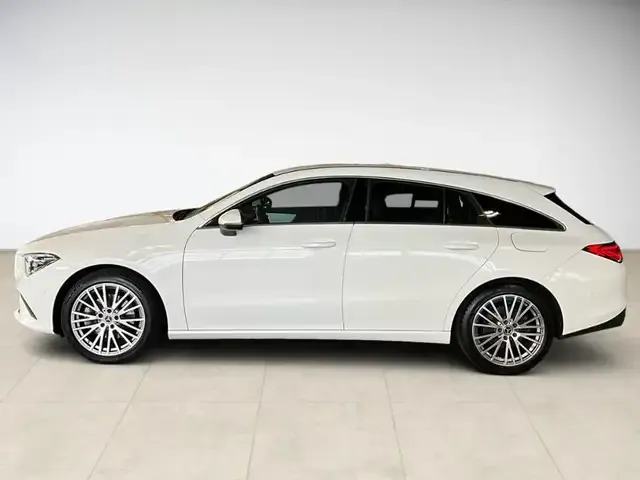 Mercedes-Benz CLA 220