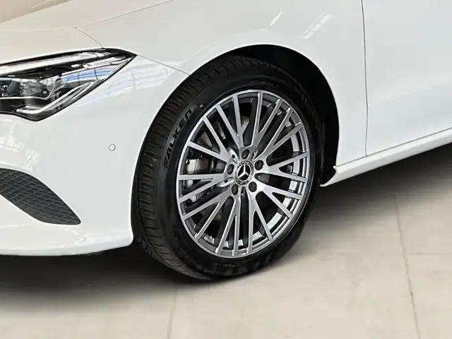 Mercedes-Benz CLA 220