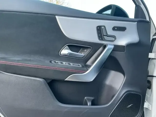 Mercedes-Benz A 45 AMG