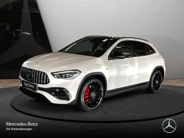 Mercedes-Benz GLA 45 AMG