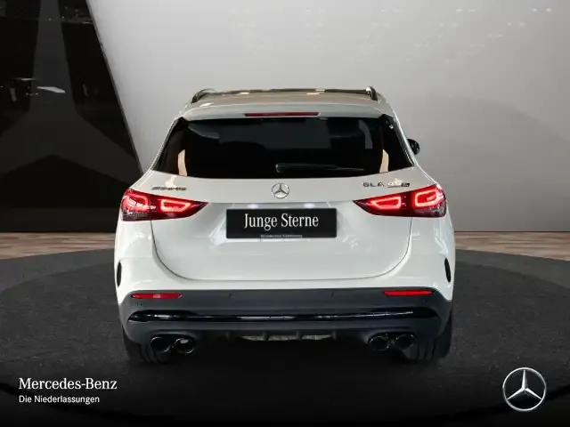 Mercedes-Benz GLA 45 AMG