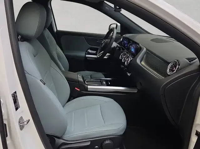 Mercedes-Benz EQA 250