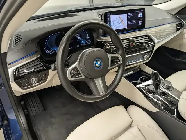 BMW 530