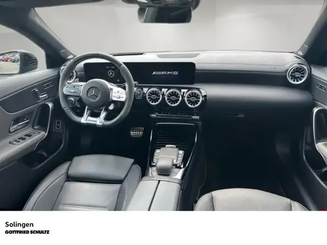 Mercedes-Benz CLA 45 AMG