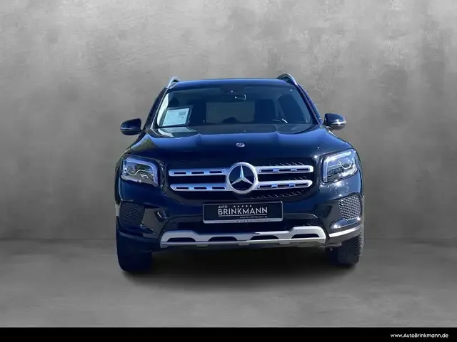 Mercedes-Benz GLB 220