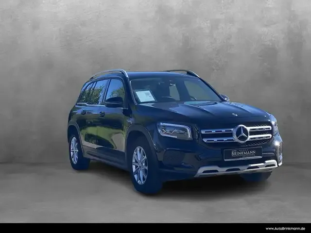 Mercedes-Benz GLB 220