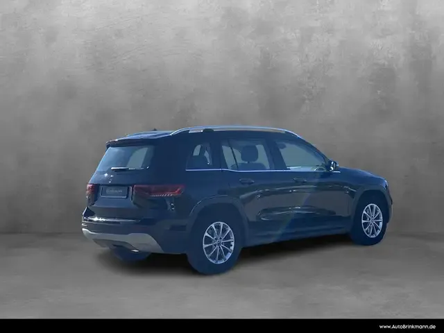 Mercedes-Benz GLB 220