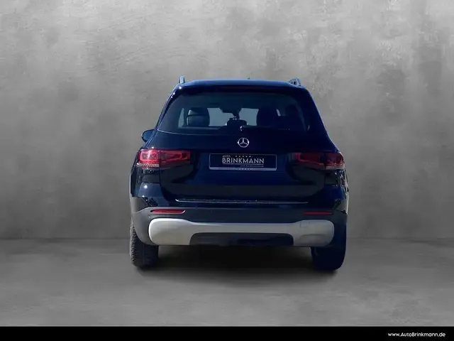 Mercedes-Benz GLB 220