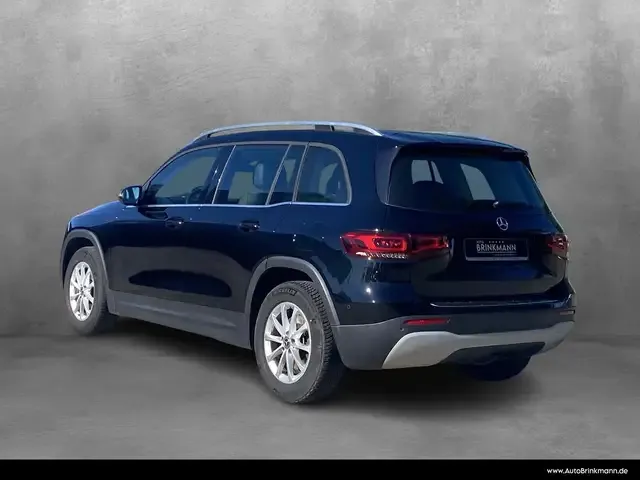 Mercedes-Benz GLB 220