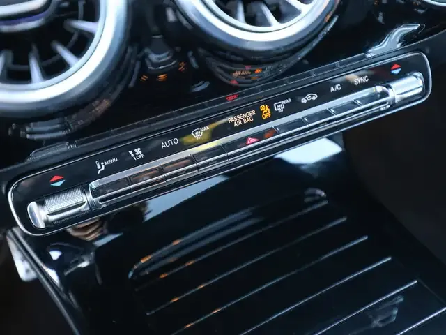 Mercedes-Benz CLA 35 AMG