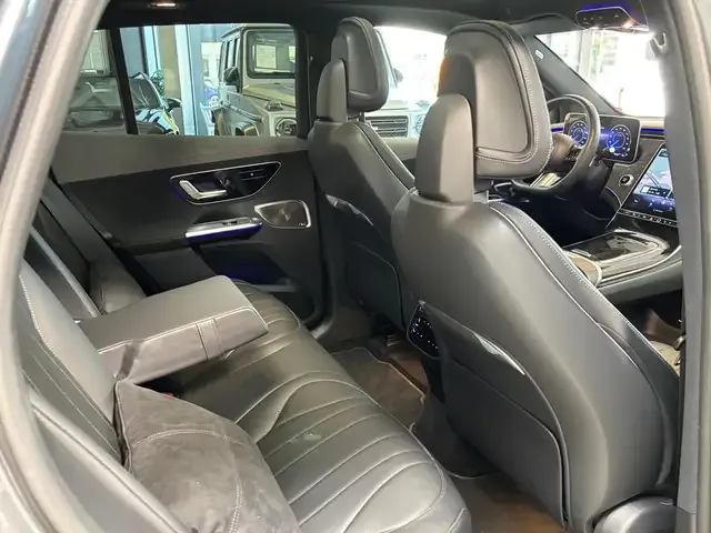 Mercedes-Benz EQE SUV