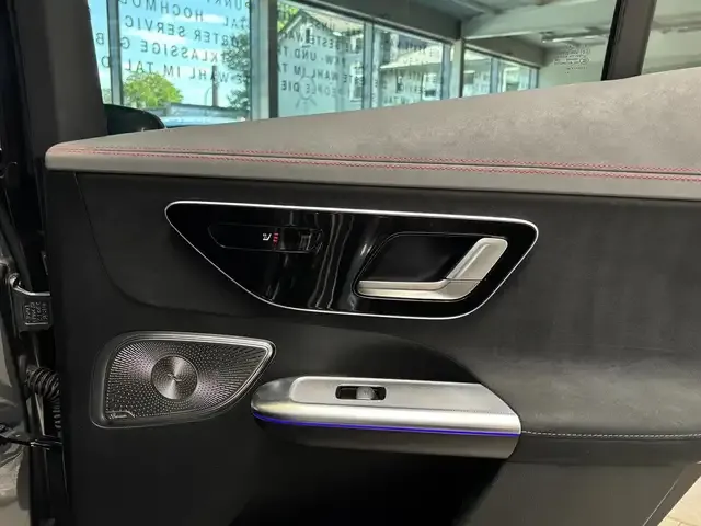 Mercedes-Benz EQE SUV