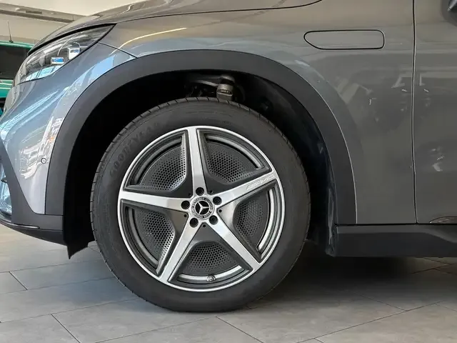Mercedes-Benz EQE SUV