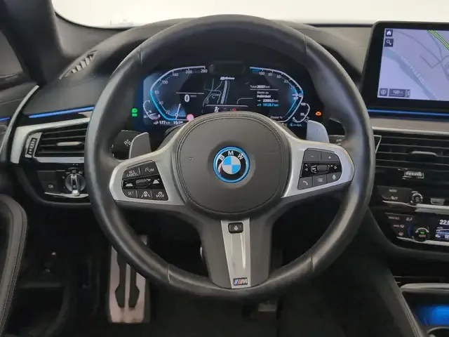 BMW 545