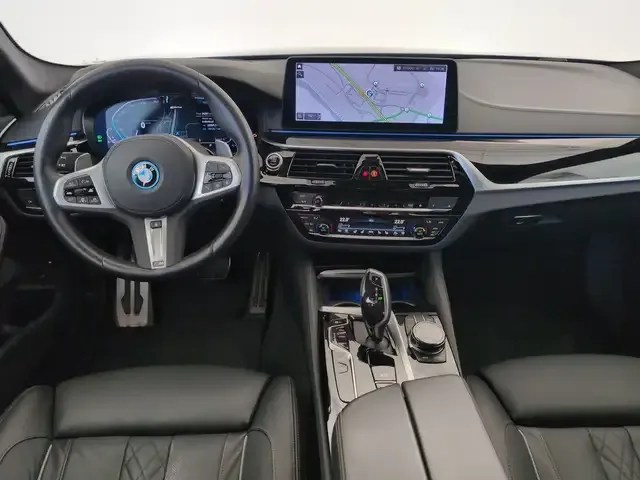 BMW 545