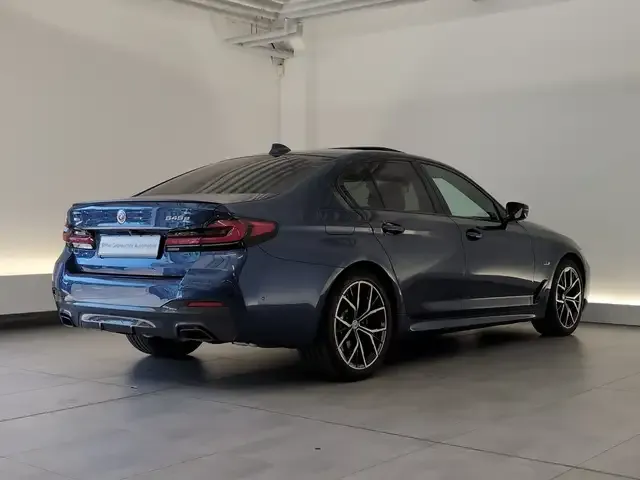 BMW 545