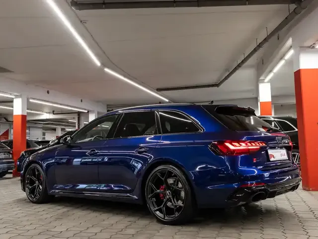 Audi RS4