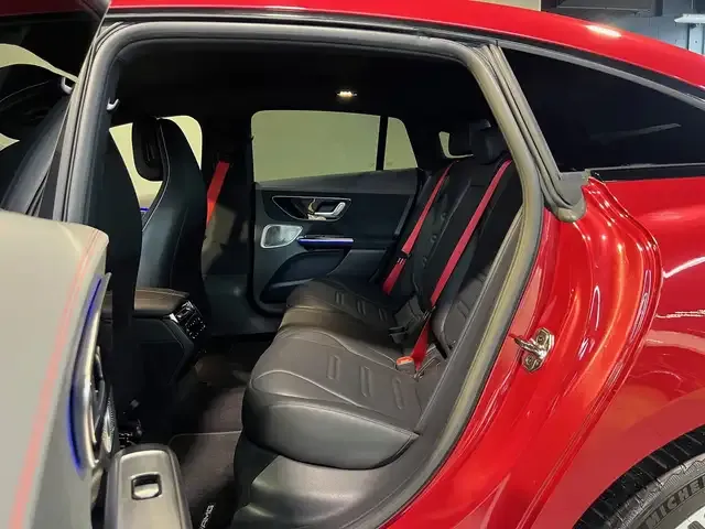 Mercedes-Benz EQE 53